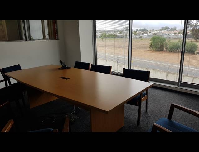 511M² OFFICE TO LET IN KRAAIFONTEIN INDUSTRIA
